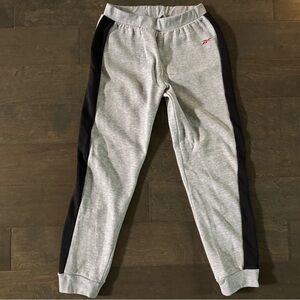 Reebok grey and black Reebok jogger sweatpants pants M